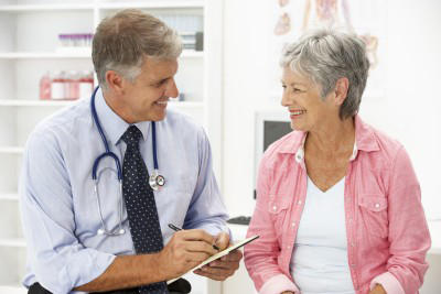 dr and female patient